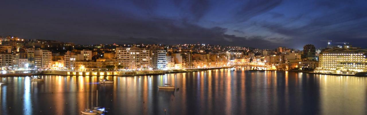 Ferienwohnung Cosy 1Br Penthouse With Terrace, Great Location Gzira Exterior foto
