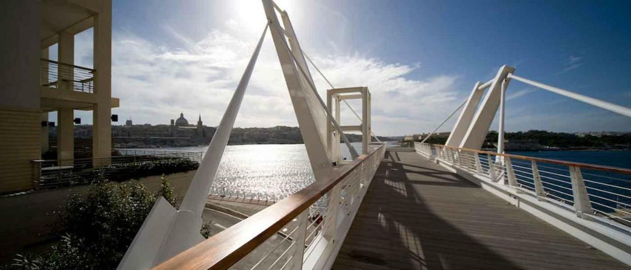 Ferienwohnung Cosy 1Br Penthouse With Terrace, Great Location Gzira Exterior foto